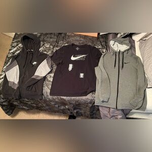 NIKE BUNDLE: 2 jackets and 1 Shirt NEW CONDITION
